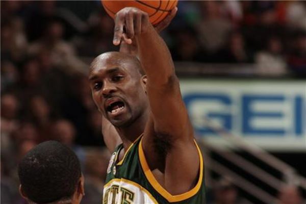 尽管也有几 尽管也有几